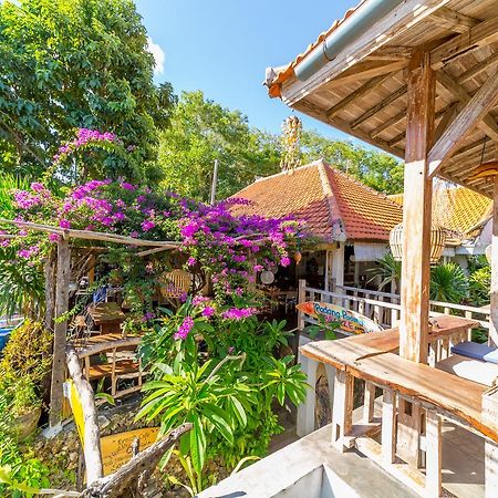 Готель Padang Padang Breeze Улувату Екстер'єр фото
